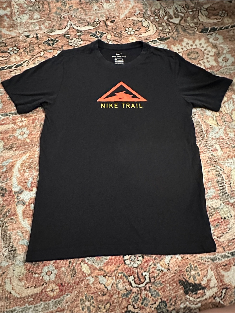 Nike Men’s Dri-Fit Black Short-Sleeve Trail Tee Size Small